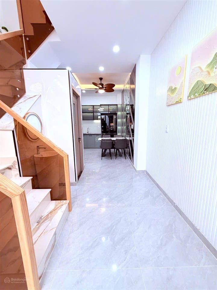 Trần huy liệu  phú nhuận  3,8 x 11m, 3 tầng chỉ 7,4 tỷ