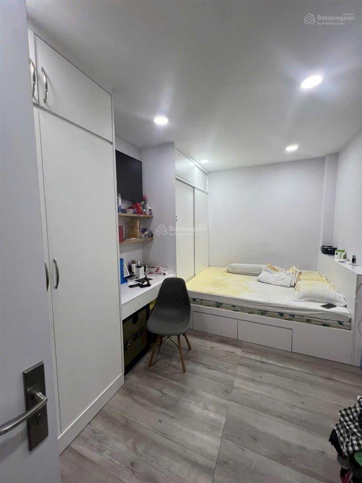 Nhà 4 tầng ô tô tận cửa hẻm thông trần văn quang, phường 10, tân bình chỉ 5,5 tỷ