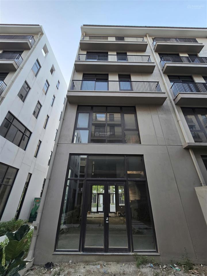 Villa 7 phòng horizon bay, hạng family, tầng 5 penthouse vừa để ở vừa kinh doanh tốt. cần bán.