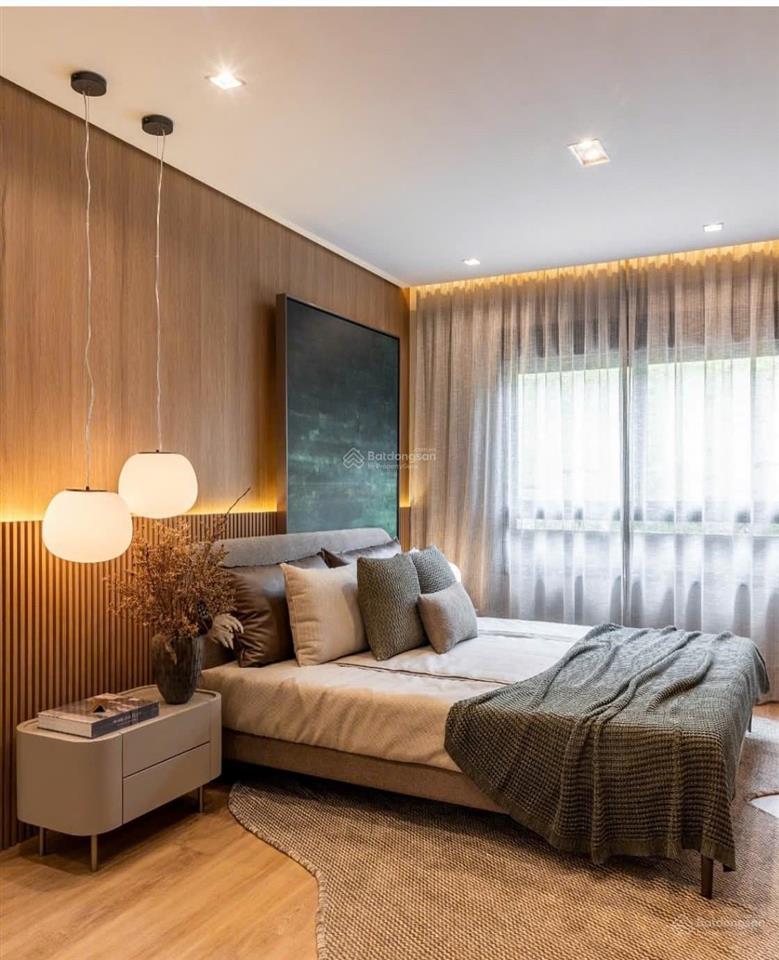 Chính chủ  bán căn shophouse liền kề dt sổ 112 m2 đang kinh doanh siêu thị và homestay.