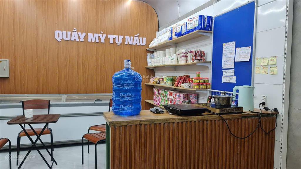 Chính chủ  bán căn shophouse liền kề dt sổ 112 m2 đang kinh doanh siêu thị và homestay.