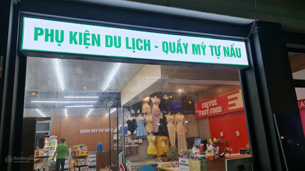 Chính chủ  bán căn shophouse liền kề dt sổ 112 m2 đang kinh doanh siêu thị và homestay.