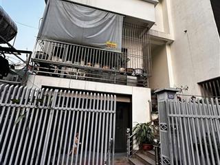 128 m2  3,5 tầng  đường 2 xe ô tô  chính chủ cần bán nhà riêng phường cao thắng về quê sống