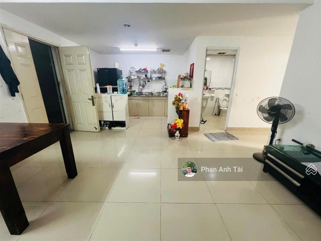Bán căn hộ chung cư 1050 số 4 phan chu trinh, 62m2, 2pn 1wc, tầng cao, đã có sổ