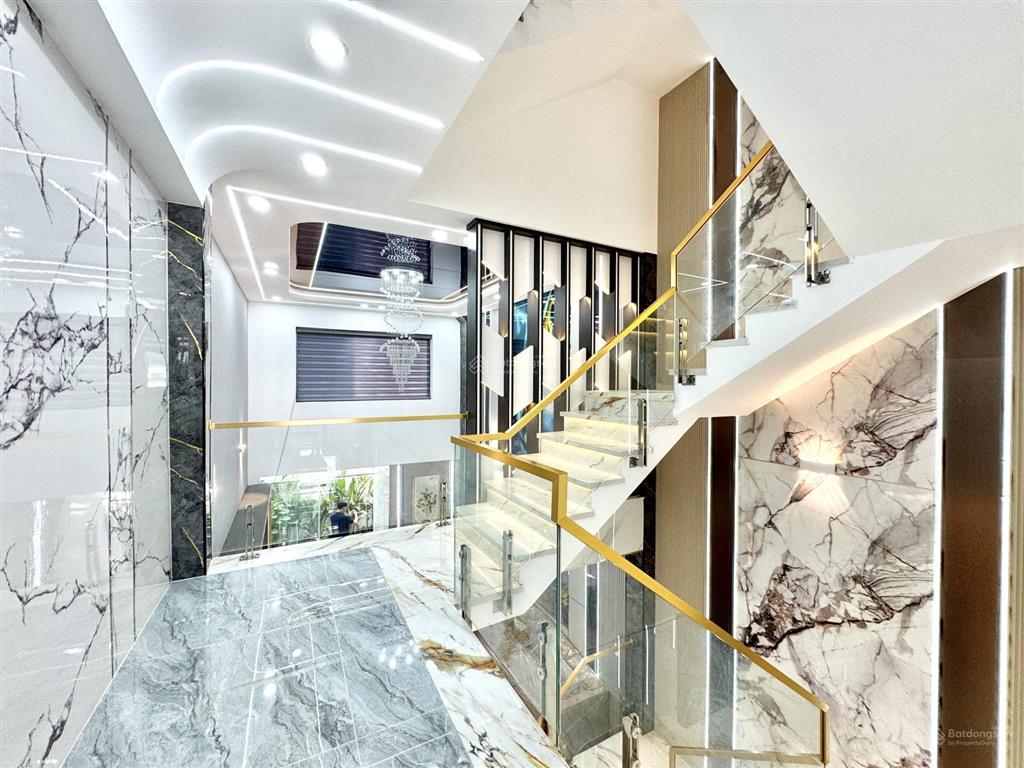 Bán nhà đường thạnh xuân 25, 82m2 4,2x20, 5 tầng, hẻm 8m, chỉ 7 tỷ 290 còn tl
