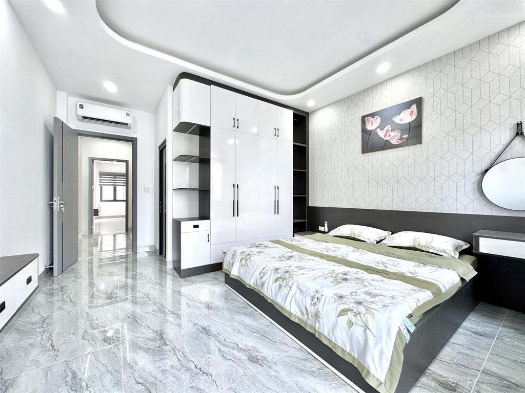 Bán nhà đường thạnh xuân 25, 82m2 4,2x20, 5 tầng, hẻm 8m, chỉ 7 tỷ 290 còn tl
