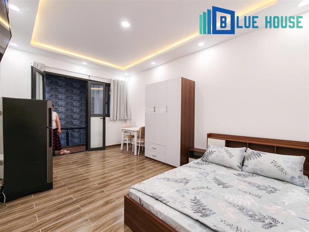 Cho thuê studio ban công, 32m2 ngay vòng xoay lăng cha cả  hoàng văn thụ, 6tr