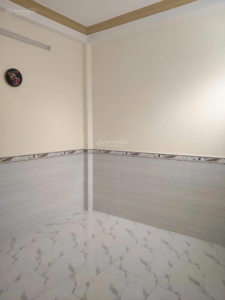 Cho thuê nhà 3 tầng, âu cơ 60m2, hẻm xe hơi, có thể ở ngay