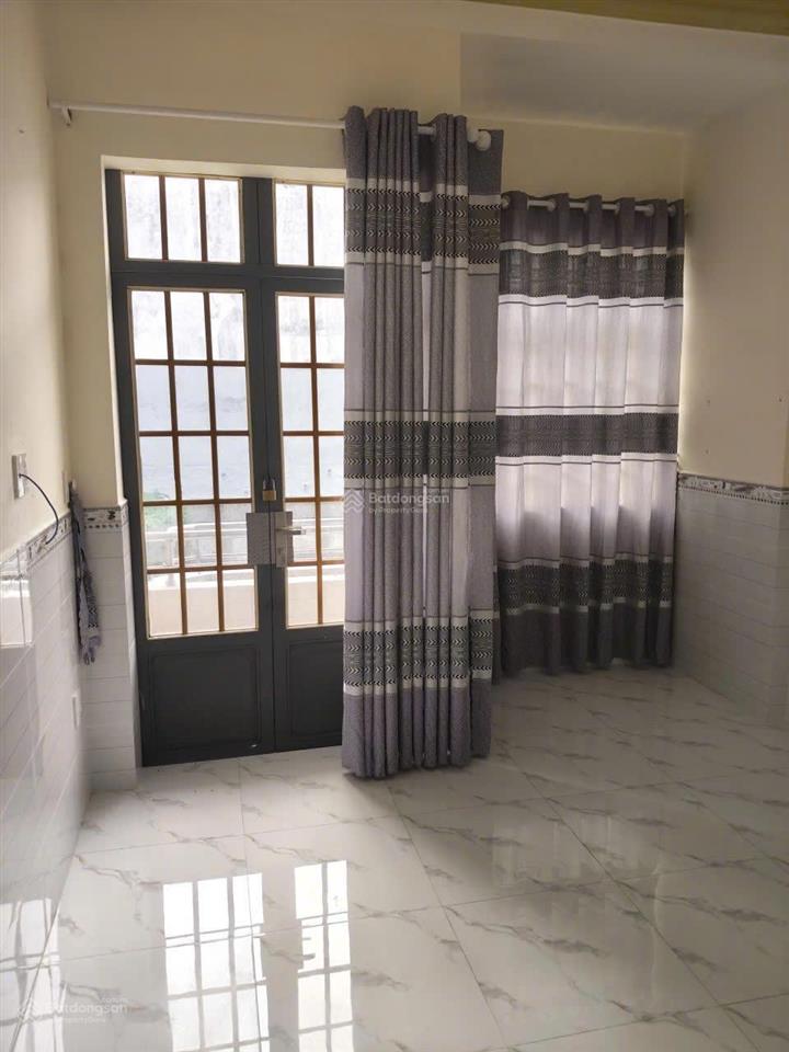 Cho thuê nhà 3 tầng, âu cơ 60m2, hẻm xe hơi, có thể ở ngay