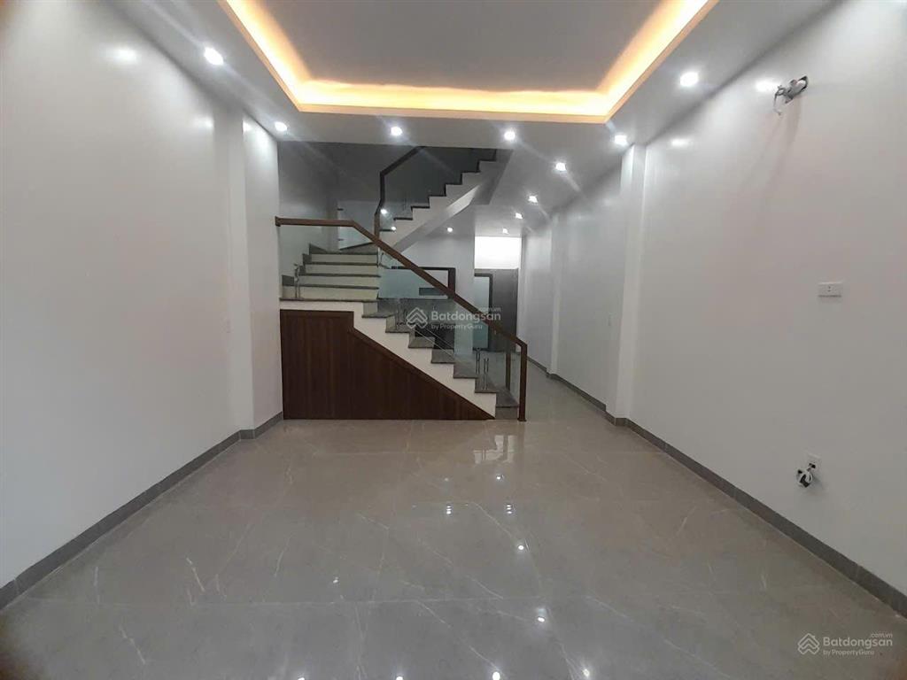 Chỉ 3 tỷ 999 tr chị hà cần bán căn nhà 2 tầng dt 75m2 tại tuyến 2 trường chinh  kiến an