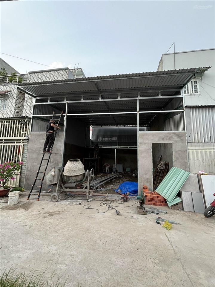 Nhà cấp 4 gác lửng, diện tích 100m2 thổ cư 50m2