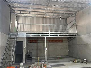 Nhà cấp 4 gác lửng, diện tích 100m2 thổ cư 50m2