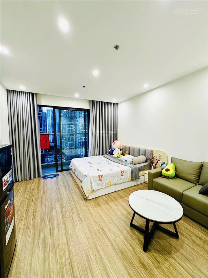 Bán gấp căn hộ 1pn + 43m2 full nội thất 3.05 tỷ kđt vinhomes smart city