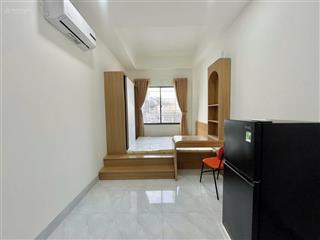 Căn hộ mới gần etown cộng hoà  ga t3 cửa sổ trời  máy giặt riêng gần các trường đại học