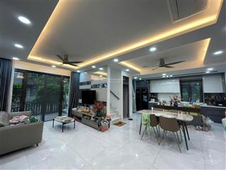 Cần bán biệt thự góc 2mt dt 192m2 full nt cao cấp khu valora kikyo q9 ngang 14m