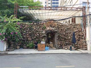 Đất đẹp đầu tư! xd hầm/7tầng, mt đường ngay quốc hương và thái ly. dt 11x42m (493m2). giá 80 tỷ tl