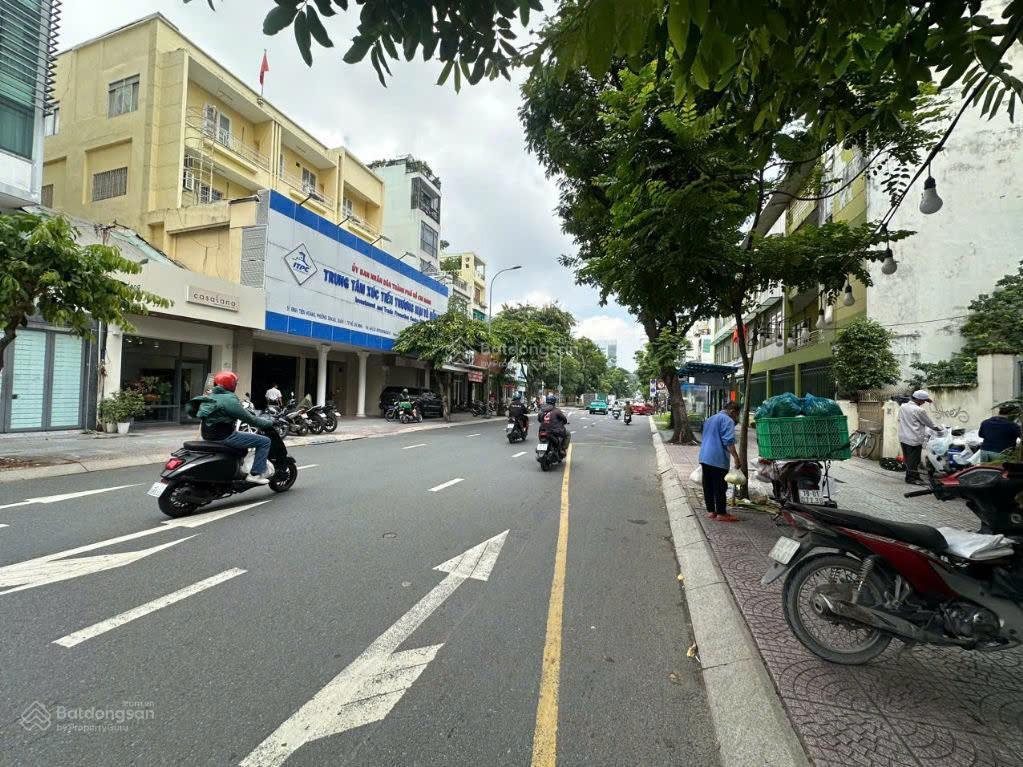 Quá đẹp! nhà c4 góc 2mt đinh tiền hoàng, q1. dt 14.5x30m. xd 2hầm/12tầng. giá 100 tỷ tl