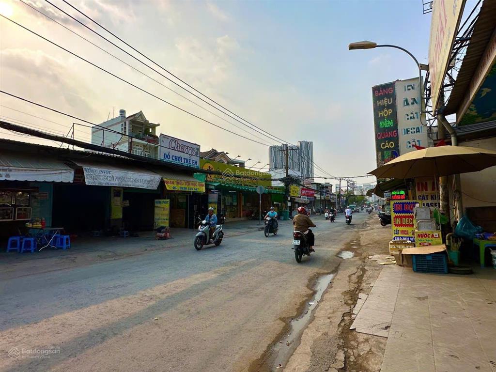 Siêu rẻ! mt nguyễn thị định chỉ 135tr/m2. xây cao hầm/8 tầng  vị trí rất đẹp!