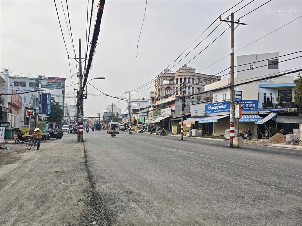 Siêu rẻ! mt nguyễn thị định chỉ 135tr/m2. xây cao hầm/8 tầng  vị trí rất đẹp!