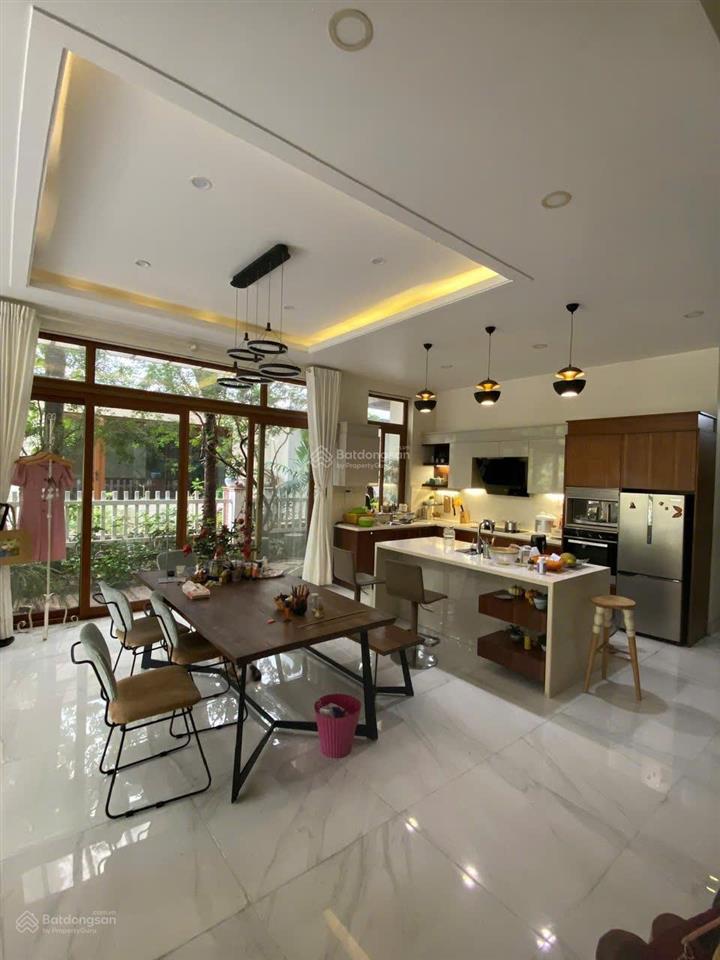 Bán nhà đường thân văn nhiếp, p. an phú, q2  căn góc 2mt 1hầm/4tầng. dt 7x24. giá chỉ 32 tỷ tl