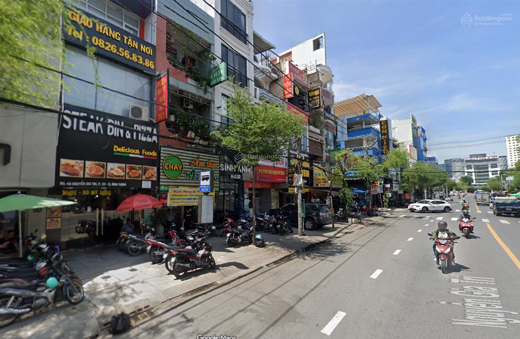 Siêu phẩm đầu tư nhà mt nguyễn gia trí, quận bình thạnh. đoạn đẹp, sung. dt 4.4x20. giá chỉ 30 tỷ