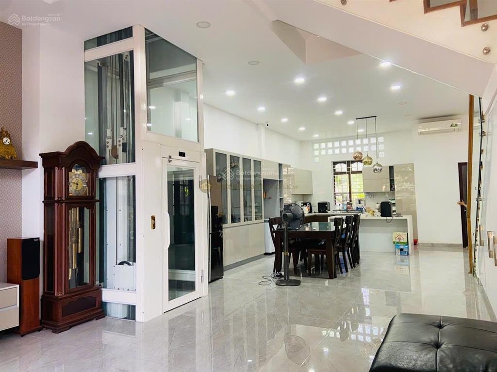 Quá tốt! nhà mặt tiền ngô quang huy, thảo điền, q2. dt 18x30 (550m2). hđt 179,41 tr/th. giá 150 tỷ
