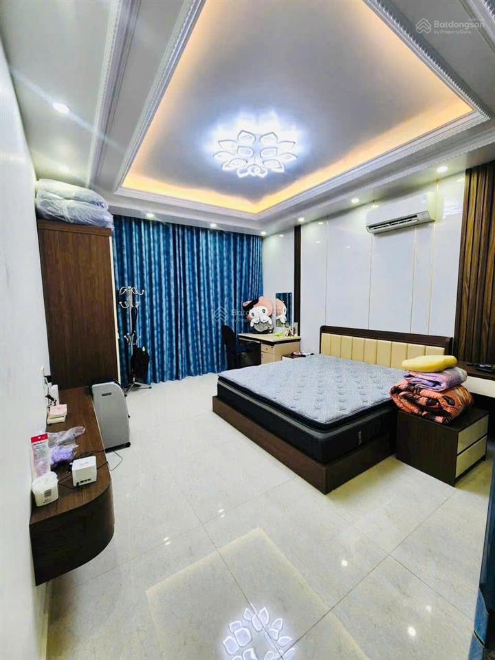 Cực phẩm nhà phố tuyến 2 văn cao  nhà 5 tầng có thang máy  ô tô đỗ cửa