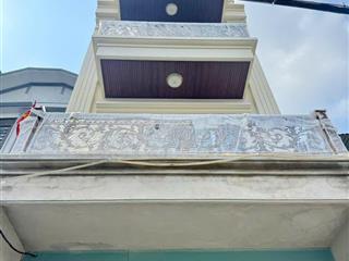 Nhà đẹp thang máy  sân cổng riêng độc lập  phương lưu, phủ thượng đoạn
