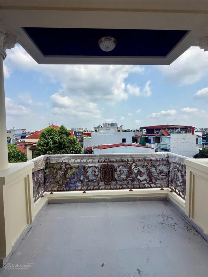 Nhà đẹp thang máy  sân cổng riêng độc lập  phương lưu, phủ thượng đoạn