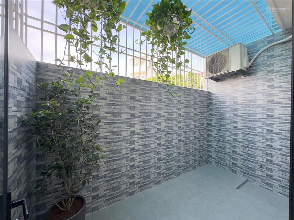 Nhà đẹp thang máy  full nội thất  phân lô lê hồng phong