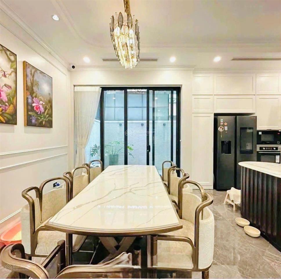 Vinhomes marina ngọc trai có thang máy  khu đóng  full nội thất