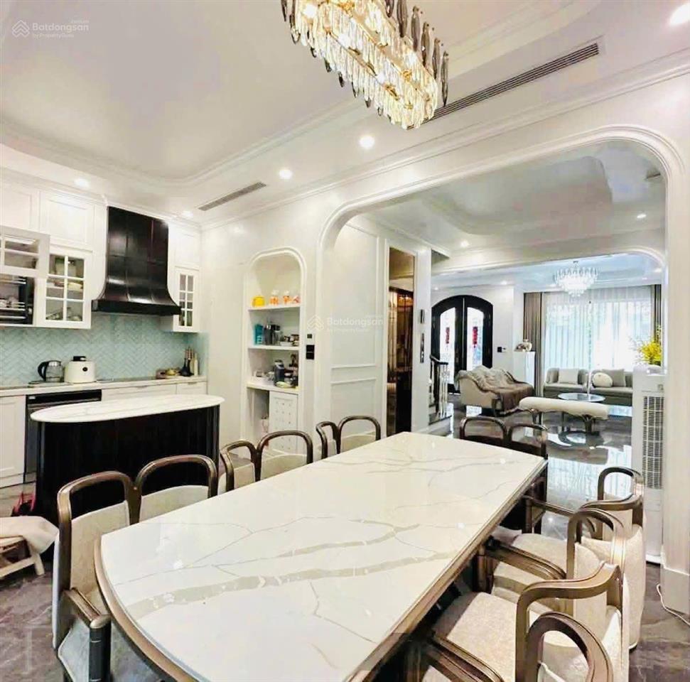 Vinhomes marina ngọc trai có thang máy  khu đóng  full nội thất