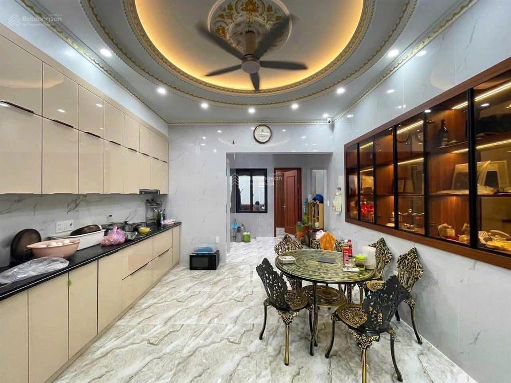 Bán nhà mặt đường tuyến 2 lê hồng phong, 108m² x 4 tầng, có thang máy, kinh