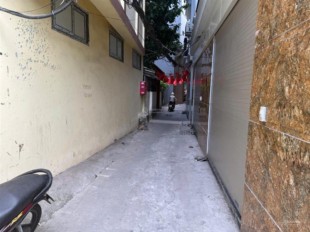 Bán nhà mới phố hồ tùng mậu, 33m2, 5 tầng, gần ô tô, full nội thất, nhỉnh 8 tỷ hiếm