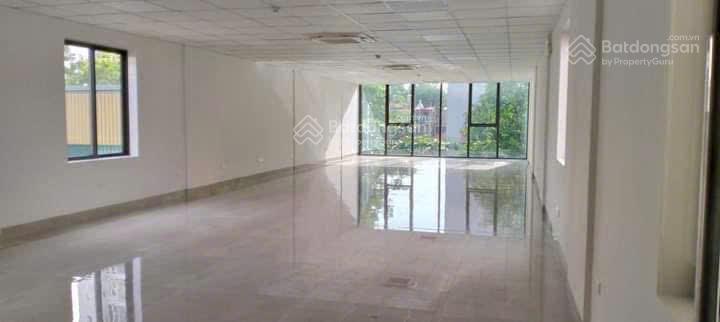 Bán nhà riêng mặt phố nhật chiêu, 106m2, 5 tầng, view hồ tây, 2 thoáng, 106 tỷ