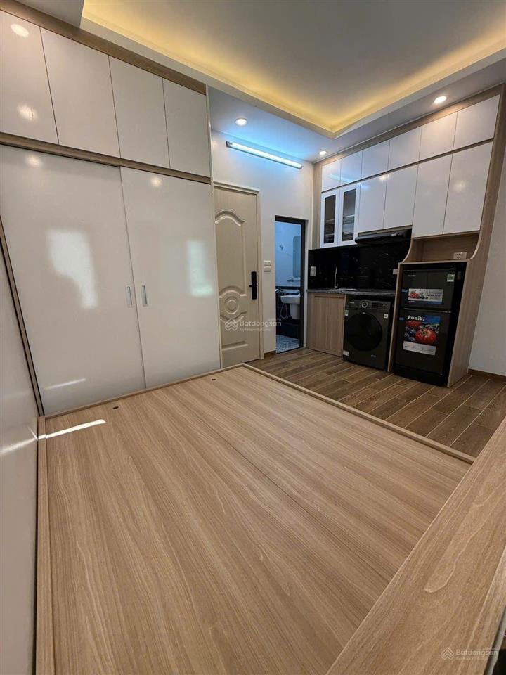 Bán nhà riêng phố hoàng quốc việt, 60m², 7 tầng, thang máy, 11 căn hộ, dt 80 triệu/tháng, 25,8 tỷ