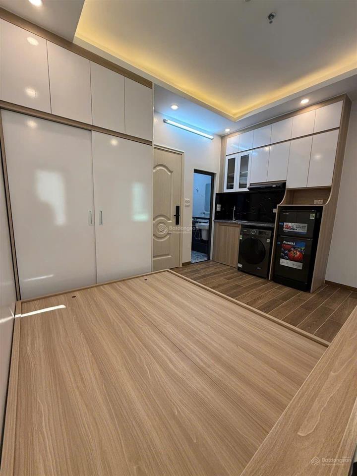 Bán nhà riêng phố hoàng quốc việt, 60m², 7 tầng, thang máy, 11 căn hộ, dt 80 triệu/tháng, 25,8 tỷ