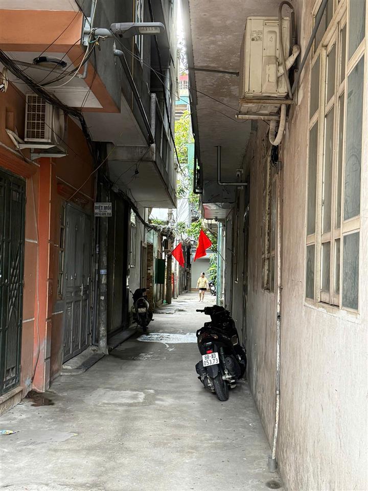 Bán nhà riêng phố doãn kế thiện, 35m2, 5 tầng, gần ô tô, ngõ thông, nhỉnh 8 tỷ