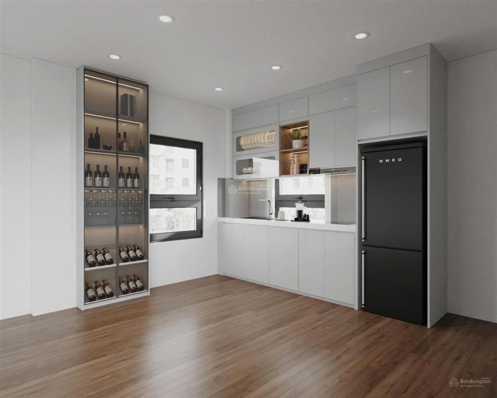 Bán nhà riêng trần quốc hoàn, 40m², 7 tầng thang máy, 17,5 tỷ, ô tô, kinh doanh