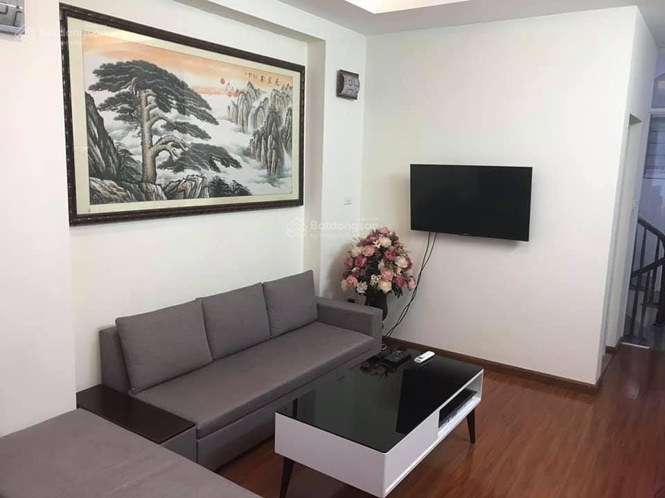 Bán nhà phân lô phố phan văn trường 33m, 5 tầng, 11,8 tỷ lô góc 3 mặt thoáng đường 6m, cực hiếm