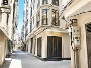 Bán nhà phân lô phố phan văn trường 33m, 5 tầng, 11,8 tỷ lô góc 3 mặt thoáng đường 6m, cực hiếm