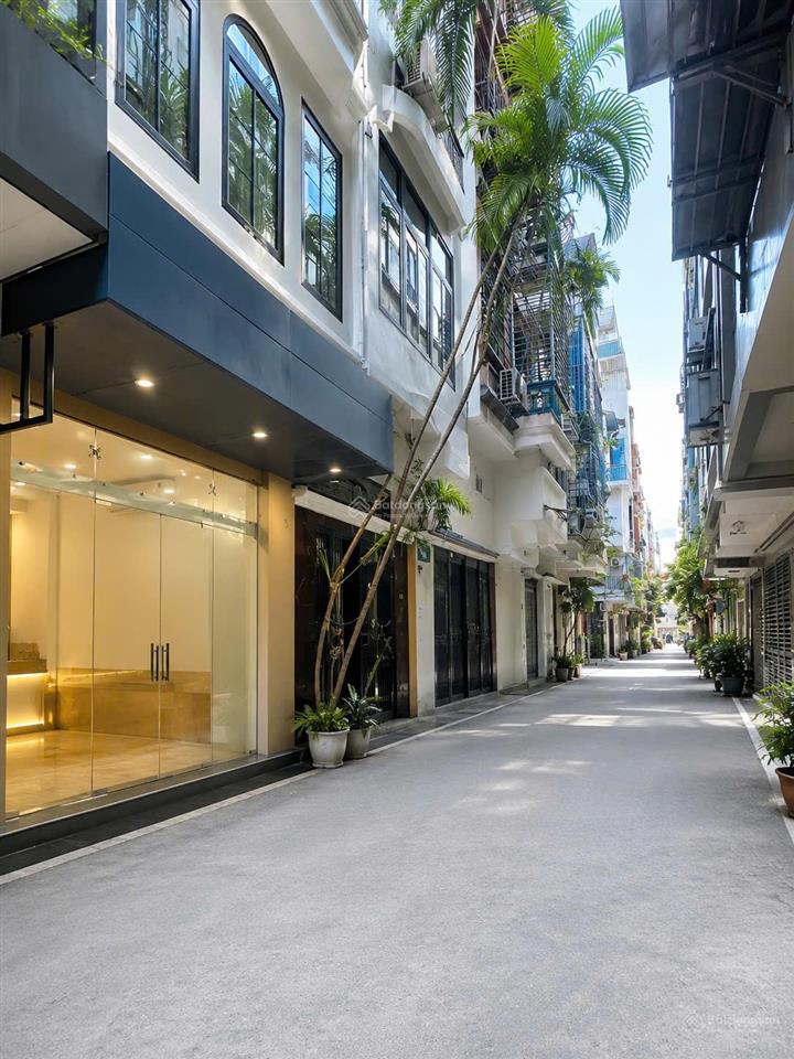 Bán nhà phân lô trần quốc hoàn, 36m2, 4 tầng, ô tô, kd, 14,5 tỷ, hai thoáng  hiếm  ngõ thông