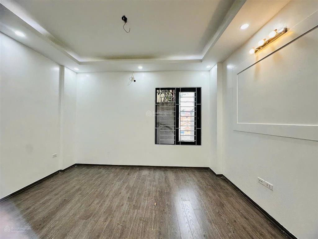 Bán nhà phố thụy khuê, 43m2, 6 tầng, 7 phòng, nhỉnh 8 tỷ  gần phố