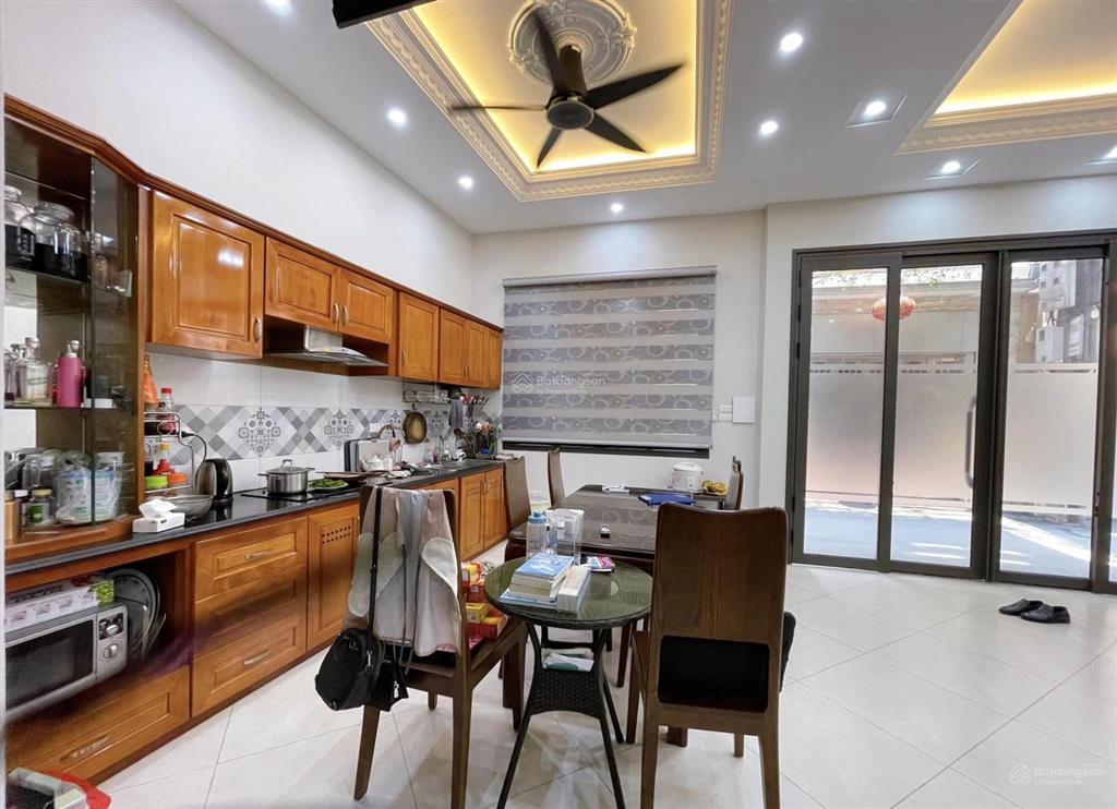 Bán nhà riêng cấp 4 phố hoàng công chất, 55m2, mt 4,2m, ô tô kd, 2 thoáng, 17,7 tỷ