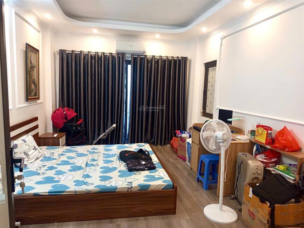 Chính chủ bán nhà riêng cổ nhuế 30m2 x 5 tầng chỉ 6,9 tỷ, cách ô tô 20m