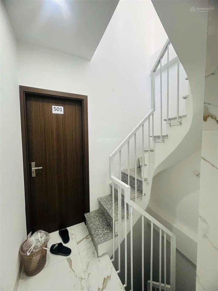 Bán nhà mới phố đức diễn, 36m2 x 6 tầng thang máy 9 phòng chỉ 7,5 tỷ