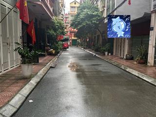 Bán nhà phân lô hồ tùng mậu, 32m², 6 tầng, 2 thoáng, 11,3 tỷ đường 8m, vỉa hè, kd, siêu hiếm, ô tô