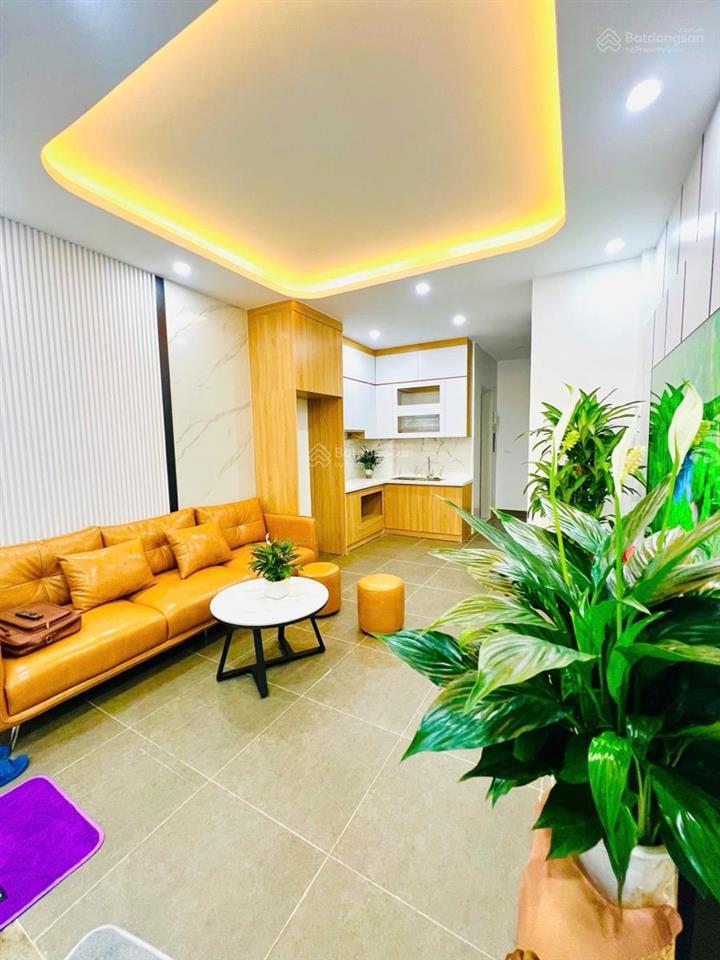 Có 102! mỹ đình 200m ra bến xe. khu víp 30m2*5t*giá nhỉnh 8 tỷ có thương lượng.