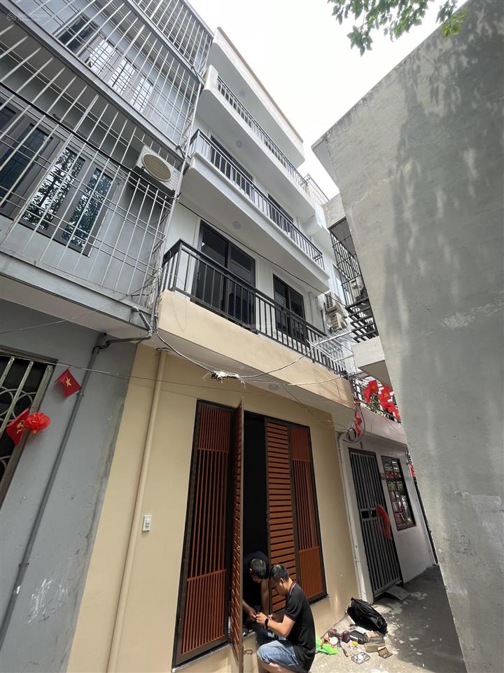 Siêu hiếm ! xuân phương 30m2*5t*mt 4.5m nhà mới full nội thất cơ bản ngõ oto giá chỉ khoảng 6
