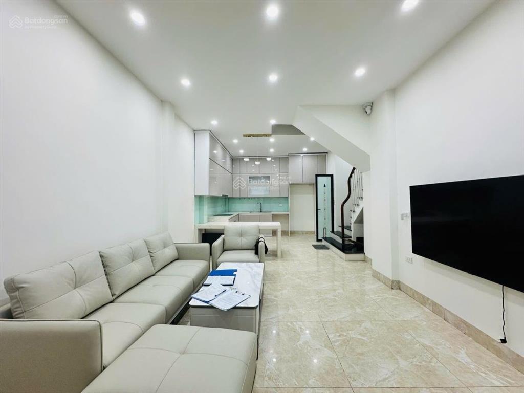 Nhà mới lê đức thọ! 40m²*5t*4.3m ngõ thông thoáng giá chỉ hơn 9 tỷ